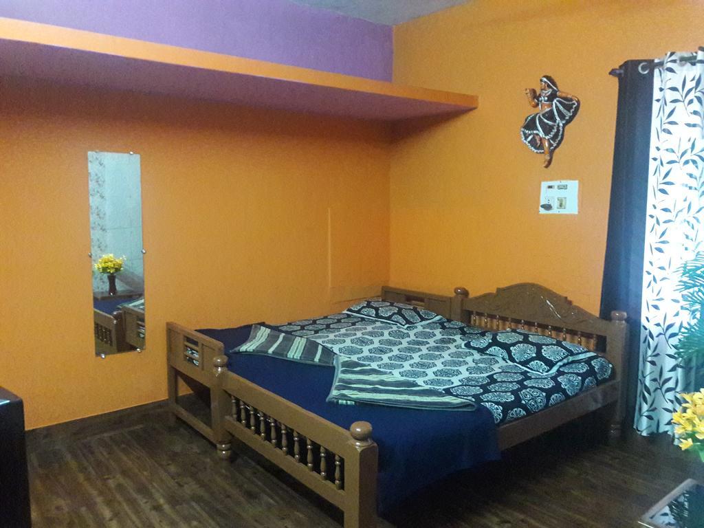Honey Palace Homestay Madikeri Esterno foto